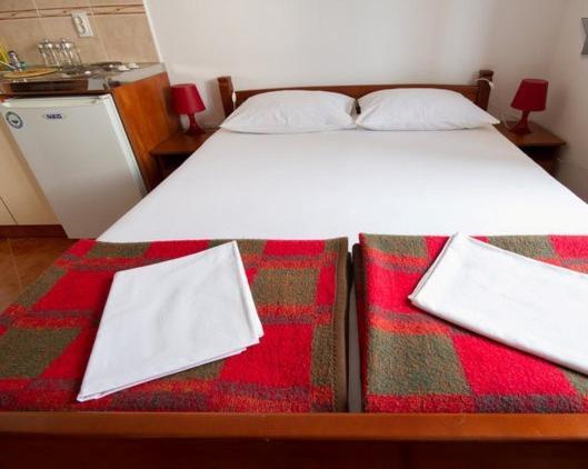 Apartments & Rooms M Petrovac Room photo